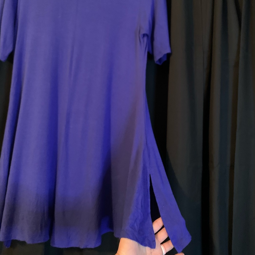 Top - Picture 2 of 2